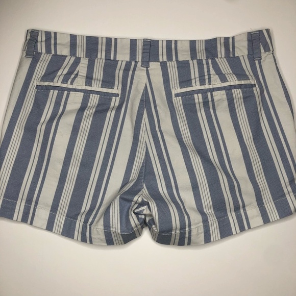 Old Navy Everyday Shorts Size 10 - Picture 3 of 5